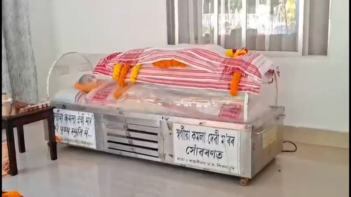Sivasagar SSP donates mother’s eyes after her demise
