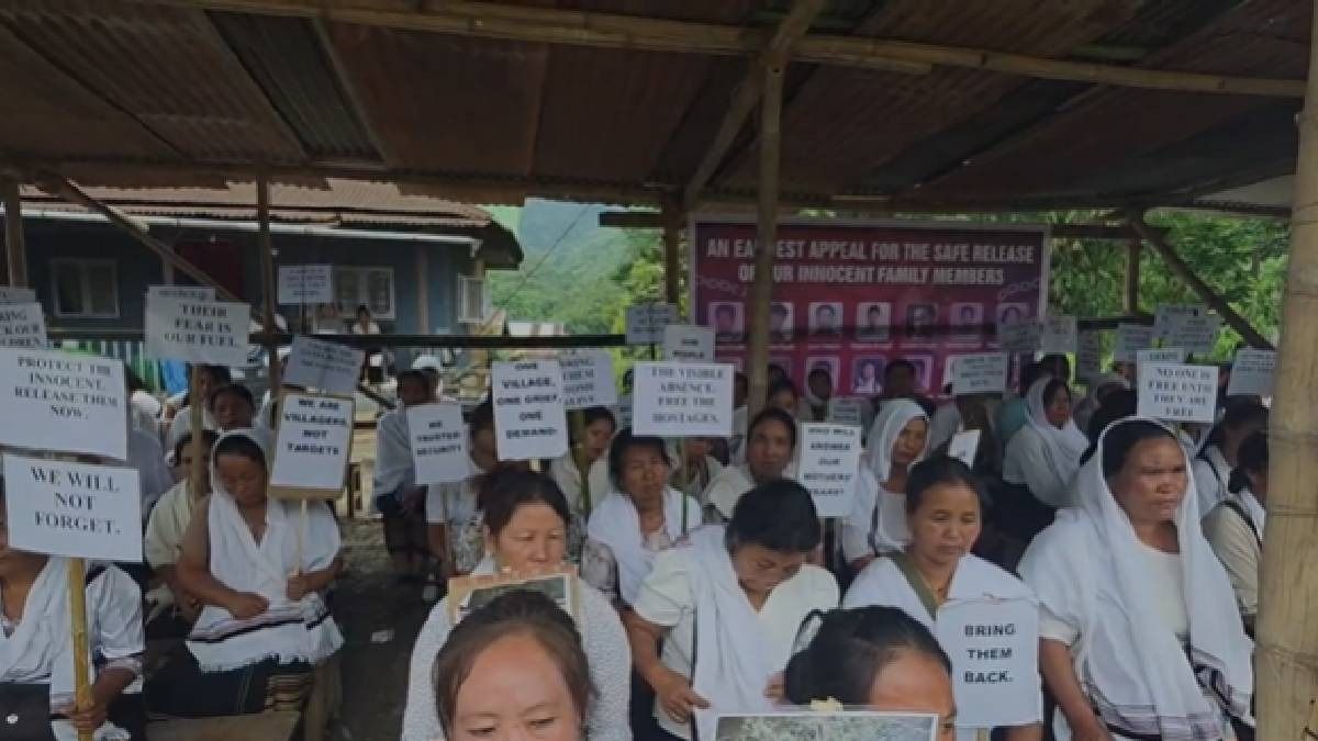 Families of abducted Taphou villagers intensify sit-in protest in Kangpokpi, accuse authorities of inaction