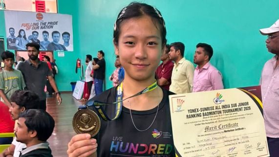 Manipur’s Kimkim Khongsai wins All India U-15 badminton ranking title in Hyderabad