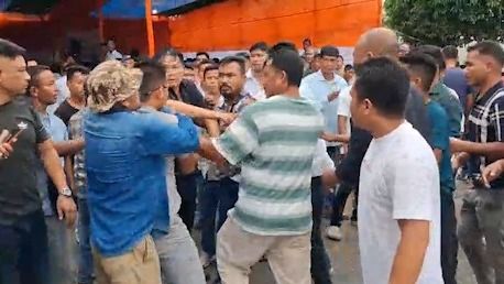 Tension erupts in Assam's Kokrajhar over BTC market tender submission process