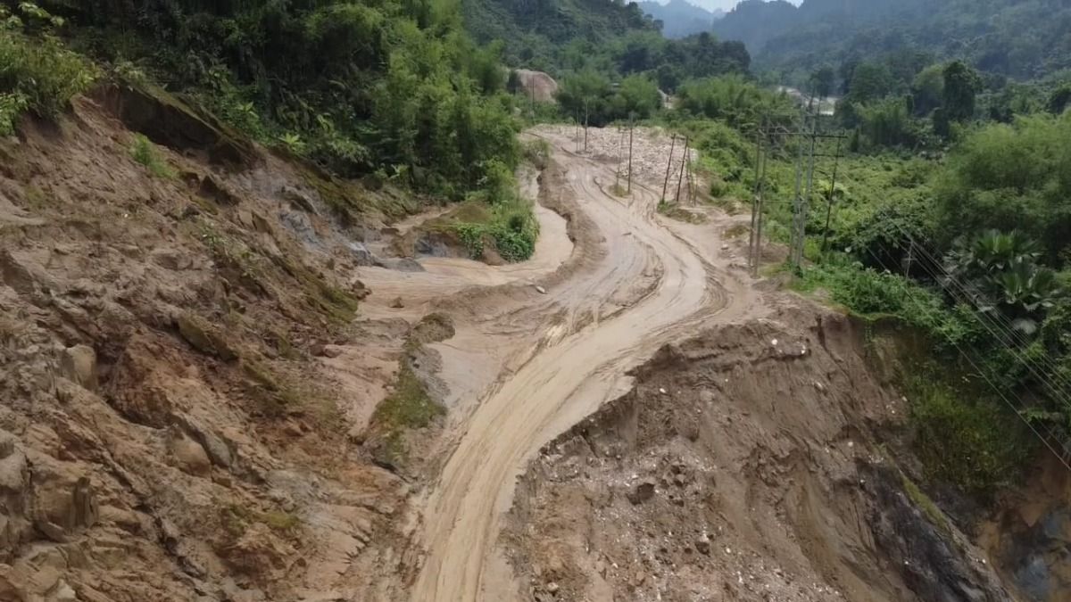 India Today exposes deplorable condition of Arunachal's Akajan-Likabali-Bame road, commuters face daily ordeal