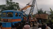Traffic chaos on Assam's Rupahihat road as accident-hit vehicle removed hours later, locals question police response Traffic chaos on Assam's Rupahihat road as accident-hit vehicle removed hours later, locals question police response
