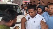 Traffic constable Rekibul Ali suspended for taking bribe in Guwahati Traffic constable Rekibul Ali suspended for taking bribe in Guwahati