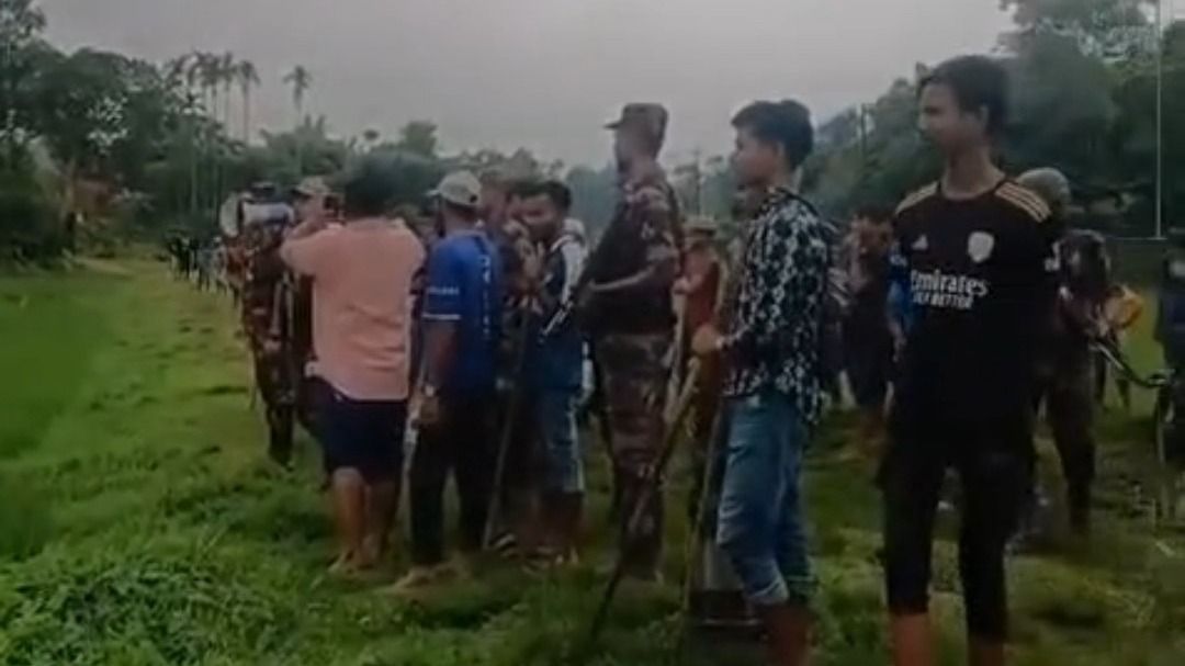 Tension flares along India-Bangladesh border in Assam's Sribhumi over alleged pushback attempt