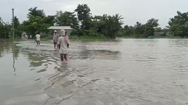 Aie River floods inundate villages in Assam's Bongaigaon, disrupt road connectivity