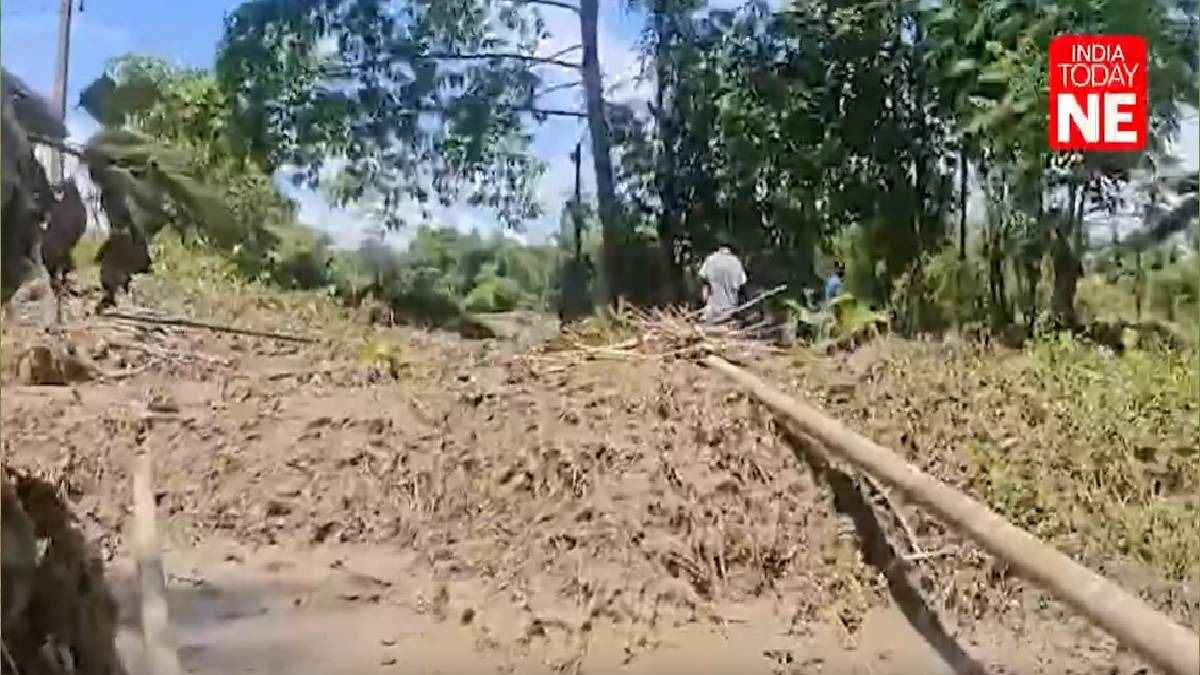 Assam floods: Two bodies found buried under silt as villagers return to Sivasagar's Nepalikhuti