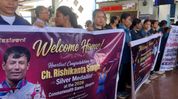 Manipur gives hero’s welcome to Commonwealth Games weightlifting medallists Bindyarani, Rishikanta Manipur gives hero’s welcome to Commonwealth Games weightlifting medallists Bindyarani, Rishikanta
