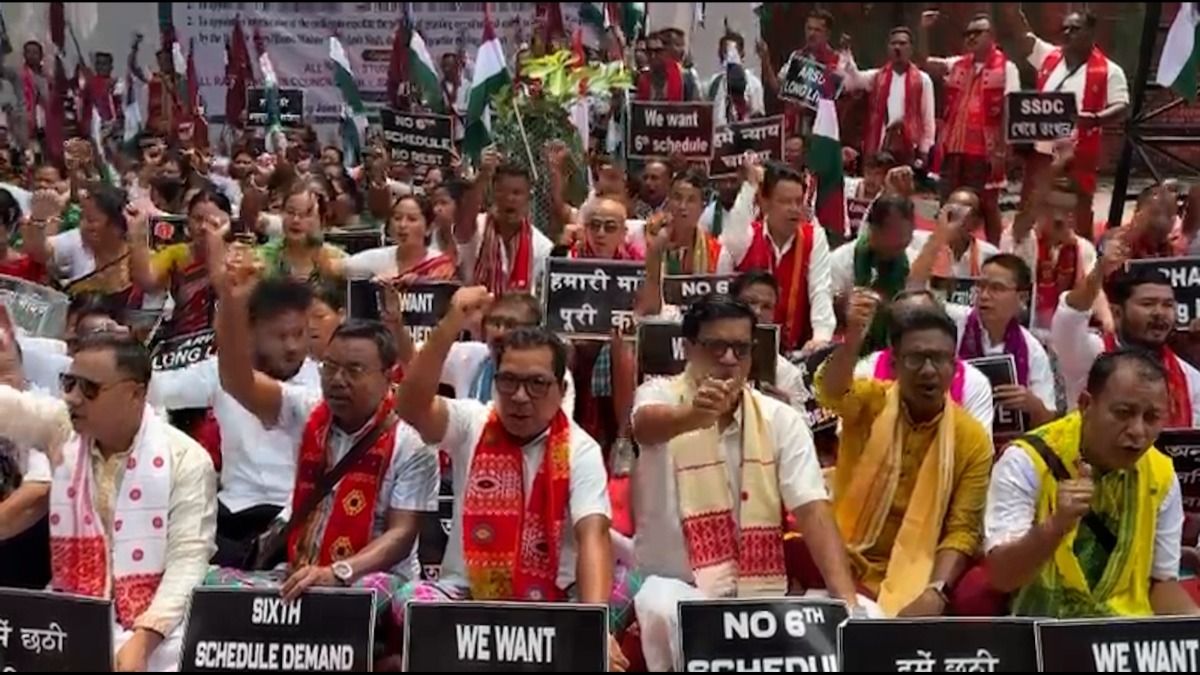 Rabha groups protest at Delhi’s Jantar Mantar, demand Sixth Schedule status for RHAC