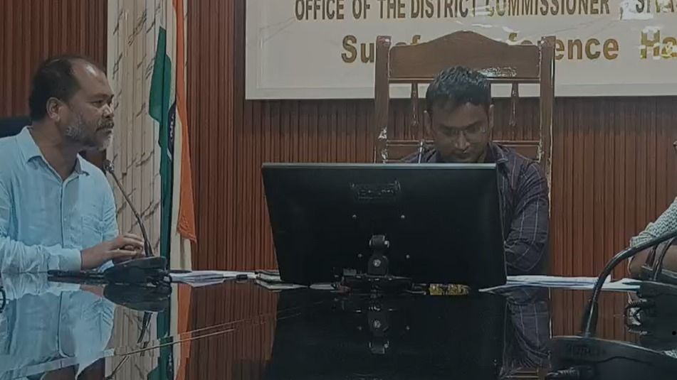 Assam's Sivasagar MLA Akhil Gogoi warns District Commissioner over alleged lapses in flood relief