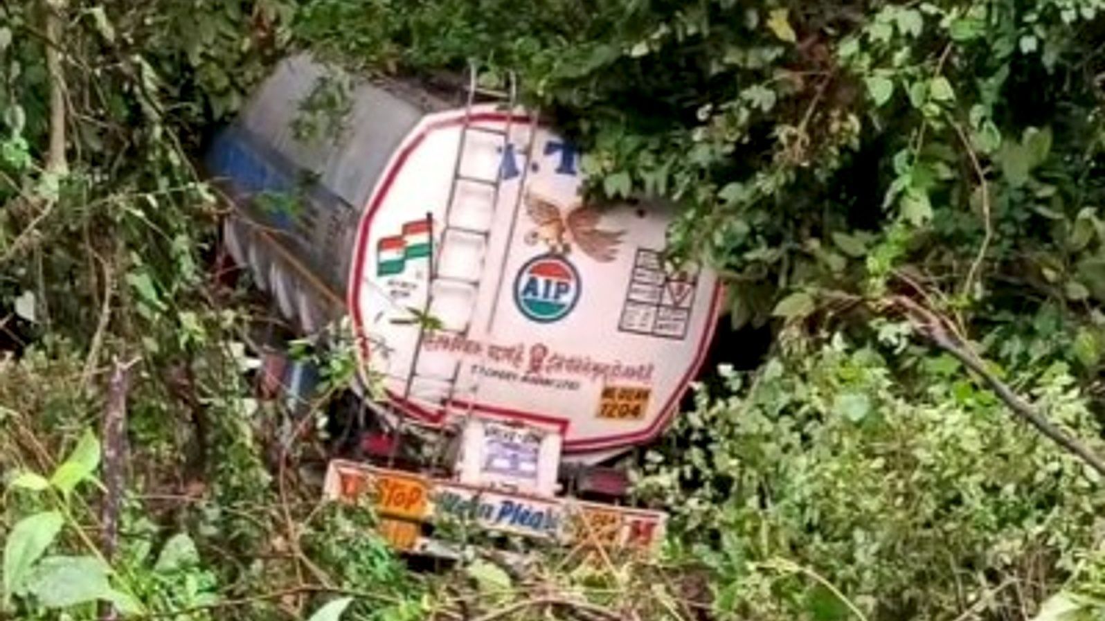 Tanker plunges into 100-foot gorge in Assam's Kaliabor, driver escapes unhurt