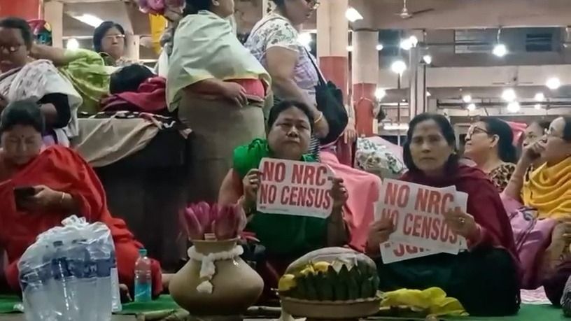 Manipur women vendors continue agitation, demand gazette notification on NRC implementation
