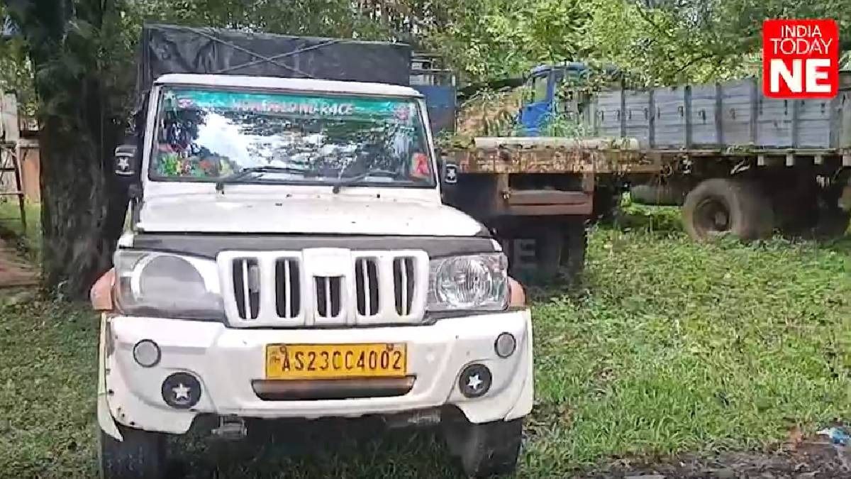 Timber allegedly smuggled from Arunachal's Namphai to Assam, Bolero seized in Lekhapani
