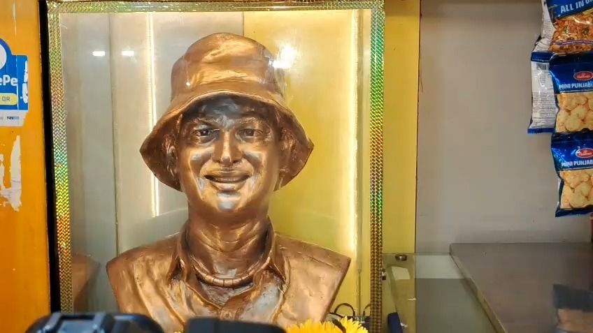 Assam: Bust of Zubeen Garg unveiled at Jorhat’s Madhumilan Hotel as fans remember music icon