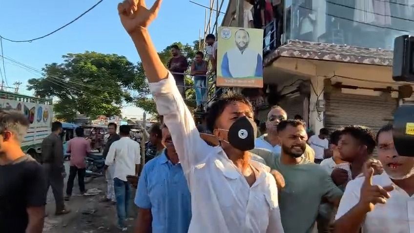 Assam: Congress-BJP supporters clash in Samaguri’s Barma, journalists allegedly attacked Assam: Congress-BJP supporters clash in Samaguri’s Barma, journalists allegedly attacked