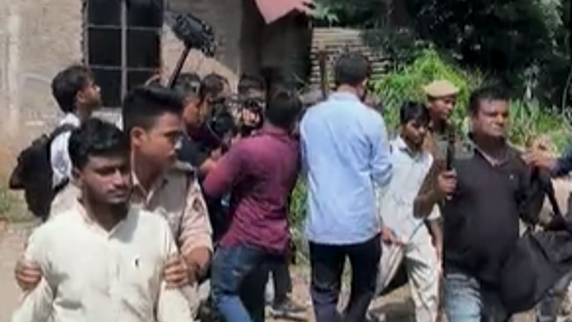 CJP co-convener Ashutosh Ranka, several volunteers detained in Guwahati