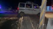Commuters stranded on NH-27 in Assam's Dima Hasao amid road closure; public alleges NHAI negligence Commuters stranded on NH-27 in Assam's Dima Hasao amid road closure; public alleges NHAI negligence
