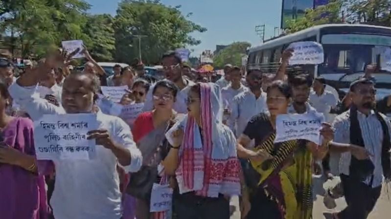 Flood-affected residents protest in Assam's Sivasagar, police stop march towards DC office