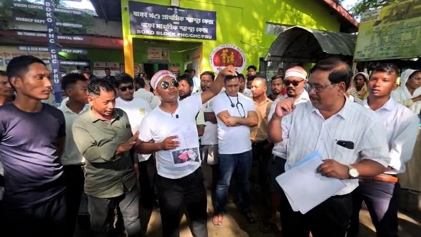Assam: Bir Lachit Sena protests alleged negligence at Boko Health Centre, demands Rs 10 Lakh compensation for deceased