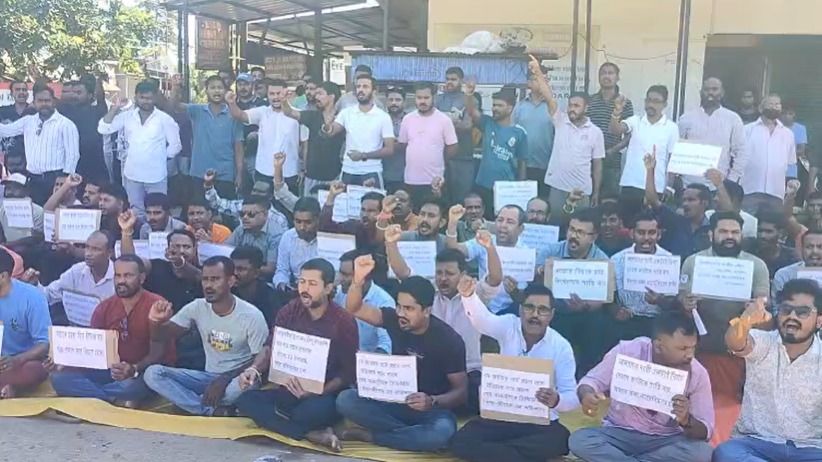 Bengali community protests in Assam's Lakhipur over Sribhumi incident, submits memorandum to administration