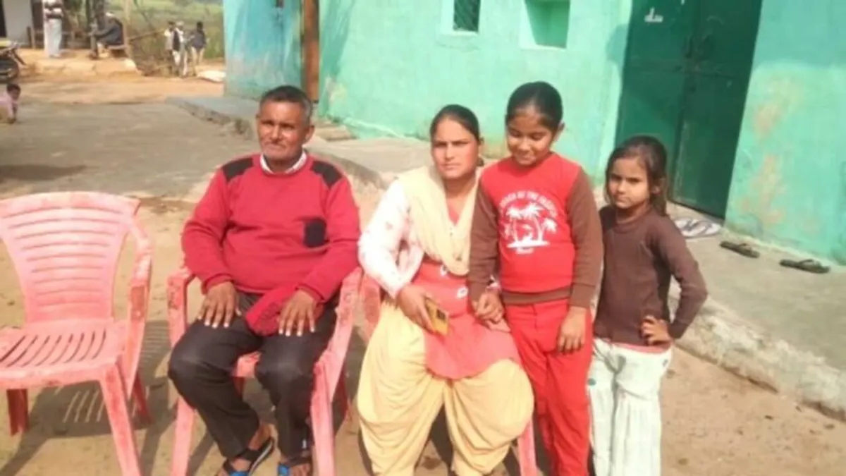 शिवपुरी: नफरत को मिटा प्यार और सद्भाव का संदेश देने मुस्लिम महिला सरपंच करा रही अखंड रामायण का पाठ! Shivpuri News mp news Akhand Ramayana muslim women sarpanch