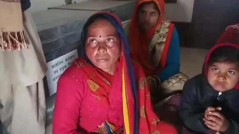 Gwalior Jansunwayi 4 people of same family self-immolation sprinkling kerosene public hearing