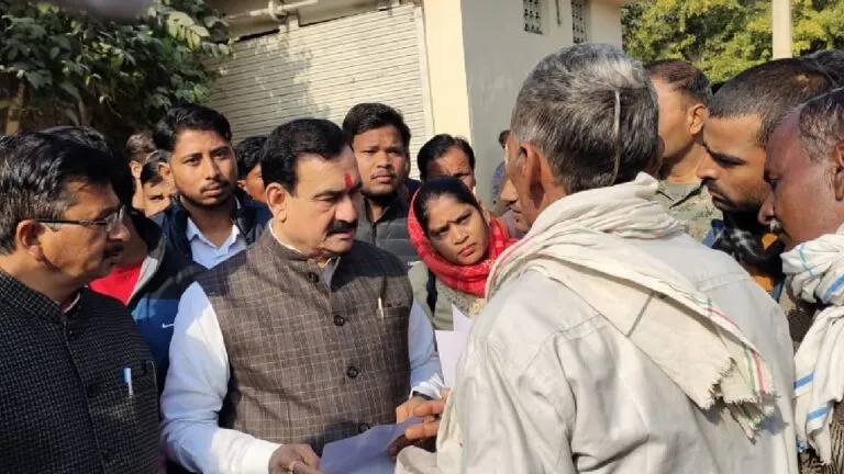 Datia news, Narottam Mishra, School Closed