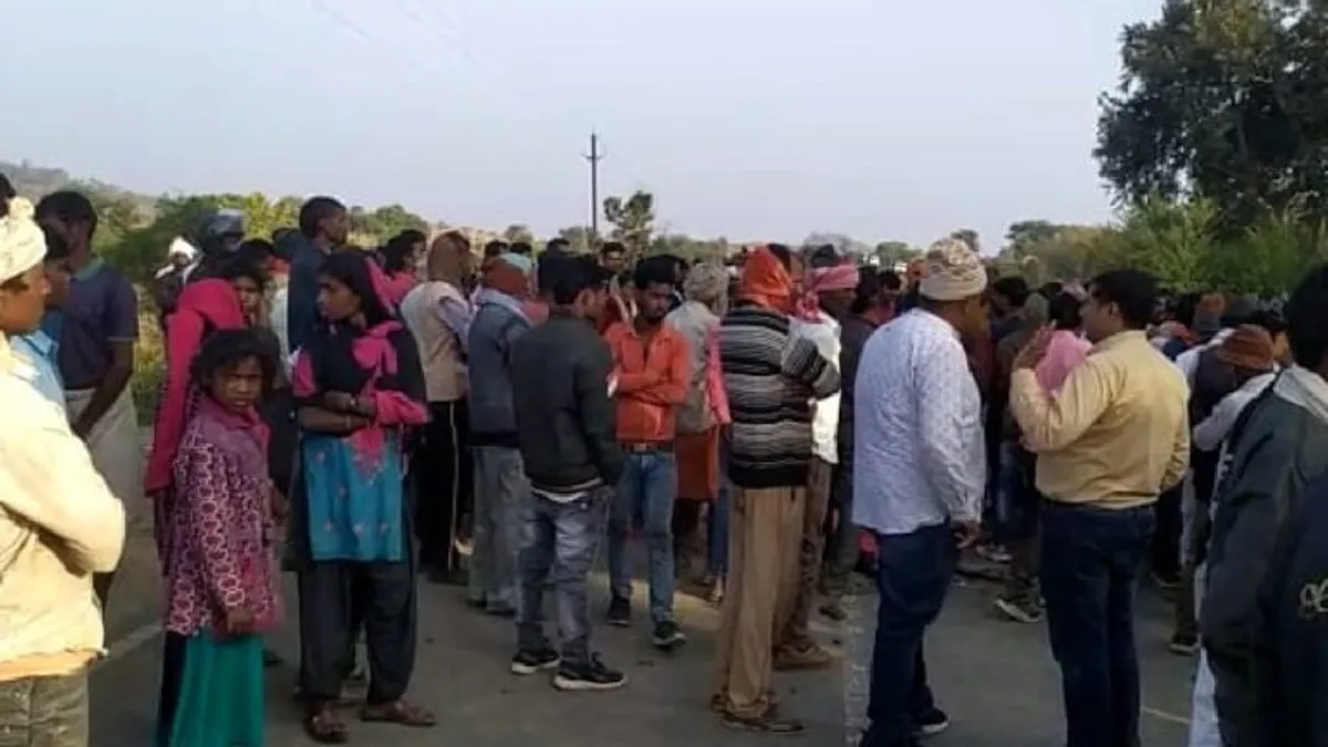 सिंगरौली में बड़ा हादसा: दो बाइक की आमने-सामने से भीषण टक्कर, 4 सवारों की मौत Bike Accident Major Accident singrauli news mp news
