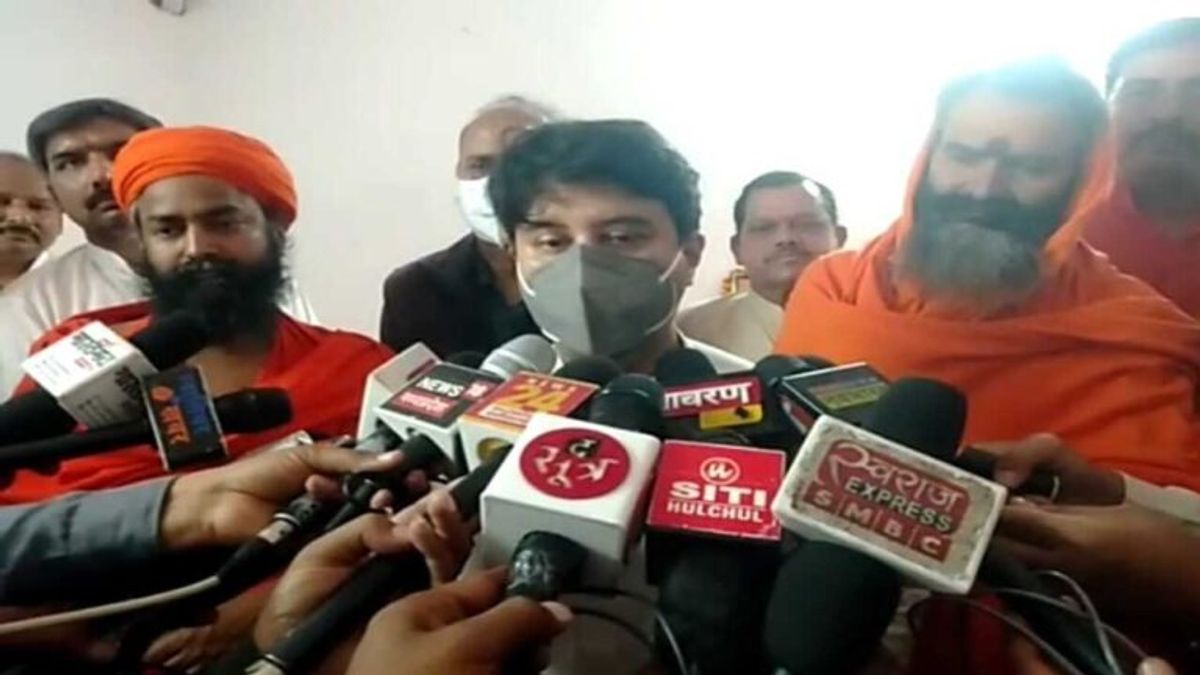 नई शराब नीति पर बोले सिंधिया, ‘अब हम शराब की बिक्री को MP में सीमित करना चाहते हैं’ mp news mp liquor policy Jyotiraditya Scindia Uma Bharti MP BJP CM Shivraj Singh Chouhan