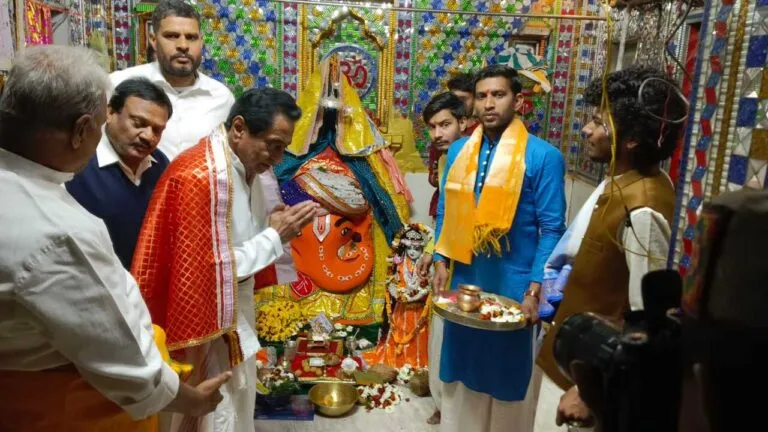 sehore news CM Shivraj Singh Chouhan Kamal Nath road show