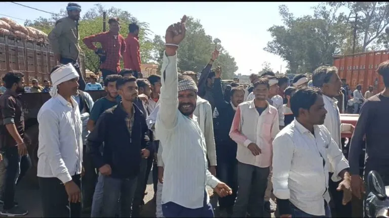 गुना: खेत में करंट के तार से हुई थी युवक की मौत, तीन दिन तक शव को छिपाकर रखा, फिर मचा बवाल guna news mp news guna crime news