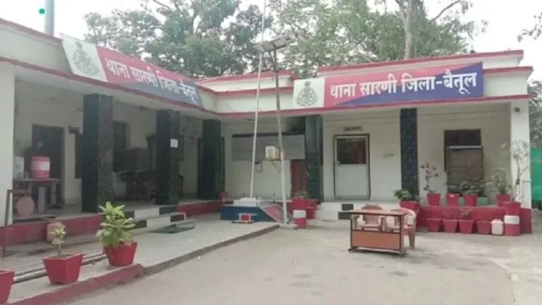 बैतूल: नौकर से शादी करने पत्नी ने करा दी पति की हत्या! पुलिस ने किया गिरफ्तार Betul News Betul Crime News mp news mp crime news