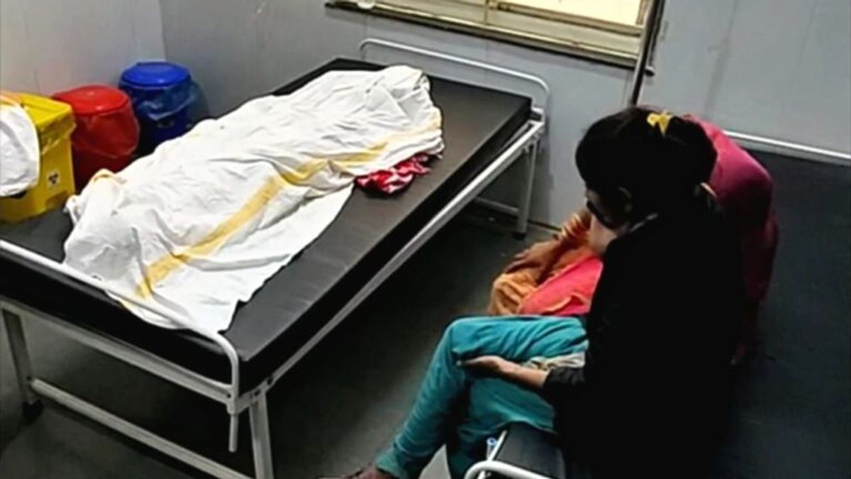 बागेश्वर धाम मिर्गी ठीक हाेने की उम्मीद लेकर आई 10 साल की बच्ची की मौत, बाबा ने दी भभूति, लेकिन.. 10-year old girl Bageshwar Dham Rajasthan hoping to be cured of epilepsy died Baba gave Bhabhuti