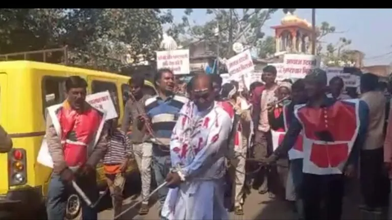 chhatarpur protest, Protest, Chhatarpur News, Chhatarpur Administration