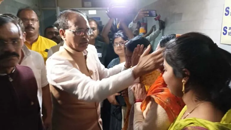 CM Shivraj Singh Chouhan rewa news Sidhi district bus accident Kol Mahakumbh Sammelan