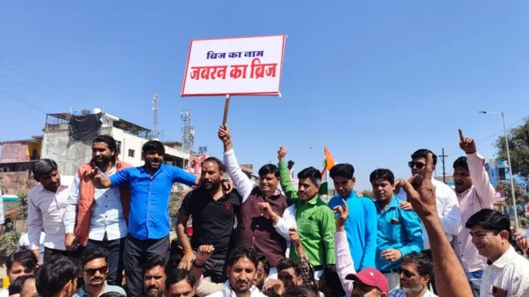 Dewas, Dewas News, Madhya Pradesh, Case , pradeep chowdhry