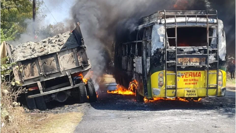accident news, dharnews, accident,