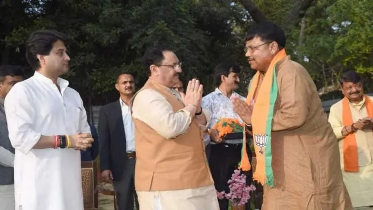 mp political news Pradyuman Singh Tomar Jyotiraditya Scindia MP BJP mp congress cm face