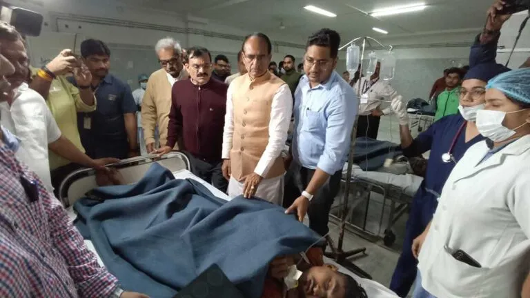 CM Shivraj Singh Chouhan Sidhi district bus accident Rewa Medical College injured