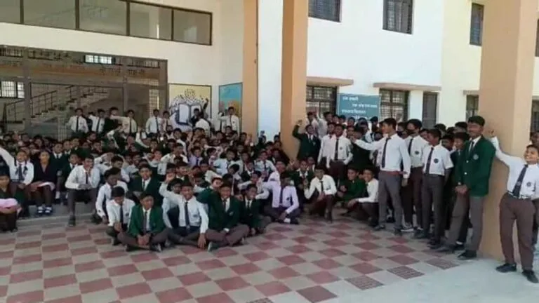 satna news mp news Eklavya School Controversy