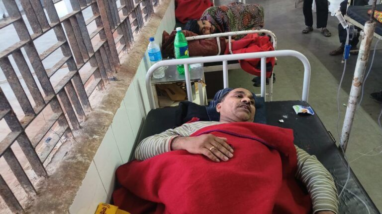 शादी में खाना पड़ गया भारी! 43 लोग की फूड पॉइजनिंग से बिगड़ी तबीयत, गंभीर हालत में अस्पताल में भर्ती Khargone, Madhya Pradesh, Khargine News, Wedding