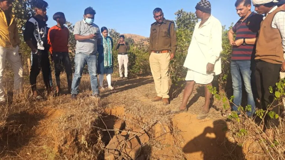 वहशीपन से निकली ऐसी क्रूरता, अपने ही नवजात की गर्दन पर चढ़ गई मां; पढ़ें एक मां के जल्लाद बनने की कहानी cruelty came out of bestiality mother climbed on neck of her own newborn in Jhabua story of a mother becoming a monster
