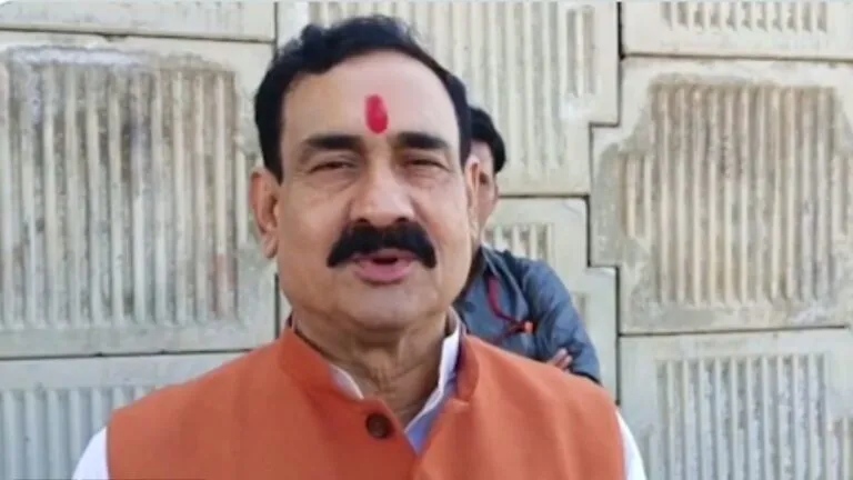 नरोत्तम मिश्रा ने सिंधिया को लेकर बोल दी बड़ी बात, एक ही गाड़ी में कौन था ज्योतिरादित्य के साथ Narottam Mishra, AICC Delegates List, Kamalnath, Digvijay Singh, Congress, Politics