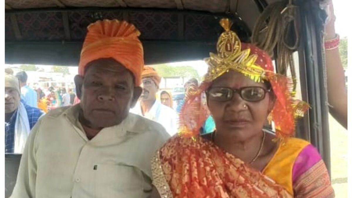 सतना की अनूठी शादी चर्चा में, 75 साल के दूल्हे ने 65 साल की दुल्हन से रचाया ब्याह Satna News, OMG unique Marriage