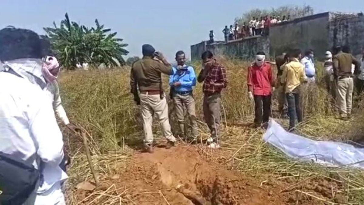 प्यार में पागल महिला ने पति को रास्ते से हटाने के लिए रची घिनौनी साजिश, प्रेमी के साथ मिलकर कर डाला ये काम A woman madly in love hatched a heinous conspiracy to get her husband out of way did this work with her lover