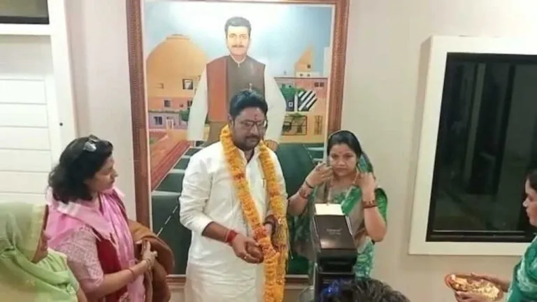 Ashoknagar News mp politics Jyotiraditya Scindia MP BJP mp congress Deshraj Yadav Yadvendra Yadav