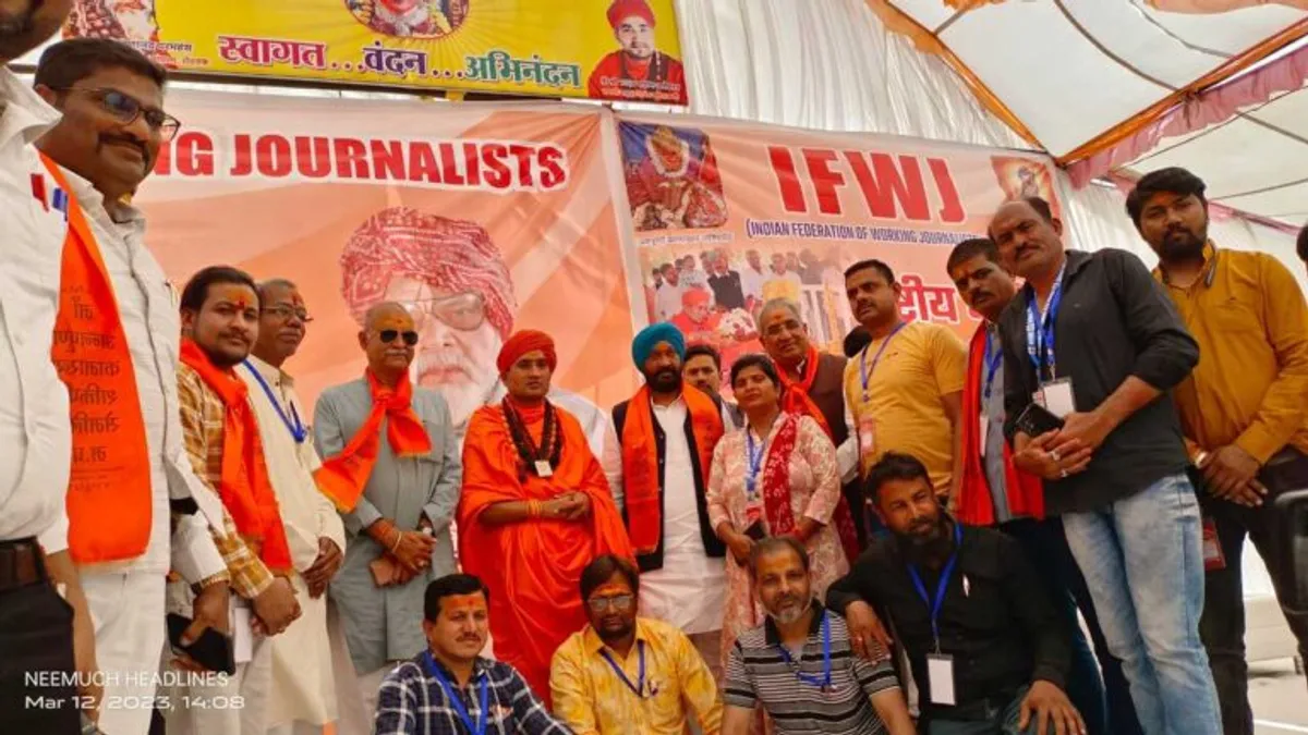 MP के कैबिनेट मंत्री का अजीब बयान, ‘जिन कर्मचारियों का वेतन 25000 रुपए प्रतिमाह, गौसेवा के लिए हर महीने उनसे लें 500 रुपए दान’ mp cabinet minister Hardeep Singh Dung cow service strange statement ratlam news mp news