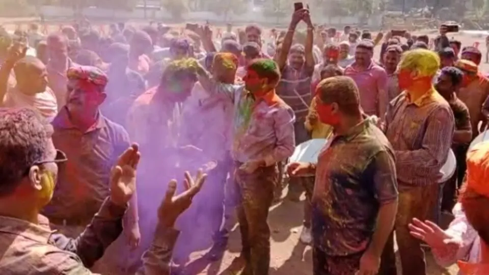 Holi, Holi 2023, Police, Indore, Madhya Pradesh