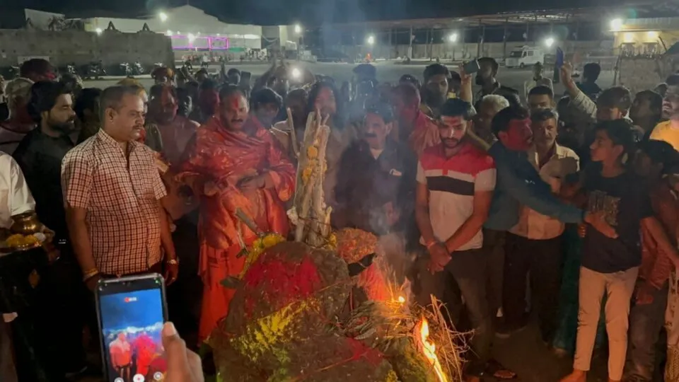 Kubereshwar Dham, Pradeep Mishra, Holi, Holi 2023, Festival