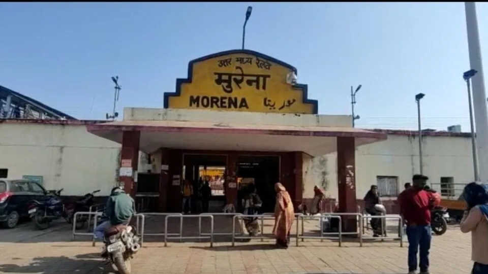 Morena, Train, Accident, Madhya Pradesh, Crime