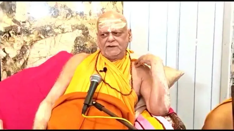 Shankaracharya Nischalanand Saraswati gave a shocking answer on question of Pt Dhirendra Shastri miracles